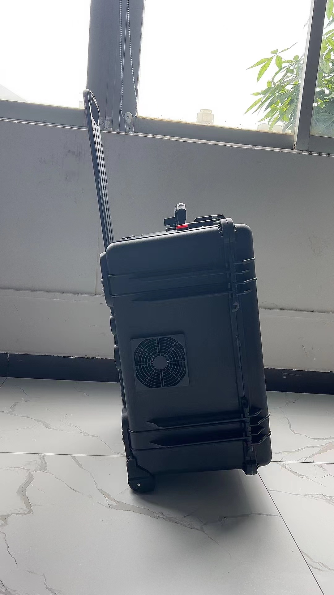 莒县手拉箱型移动通信干扰器